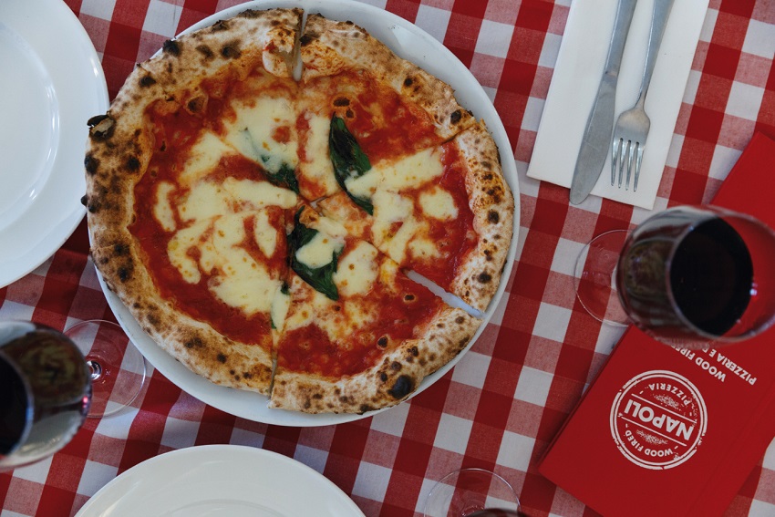 Napoli-Pizzeria-Adelaide-Review-pizza-henley-beach-road-napolitana-naples-italian-food